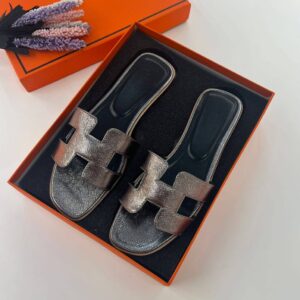 Hermes Vernis Leather Flat Slippers With Box