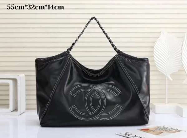 Chanel shoulder bag